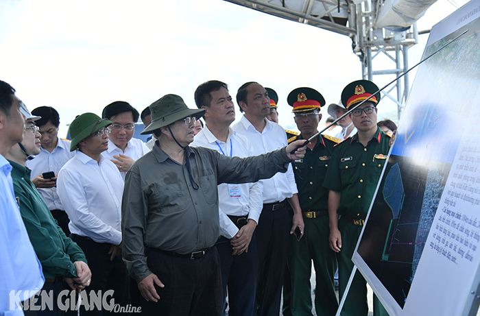 Thủ tướng Phạm Minh Chính khảo sát, kiểm tra nhiều công trình trọng điểm tại Phú Quốc